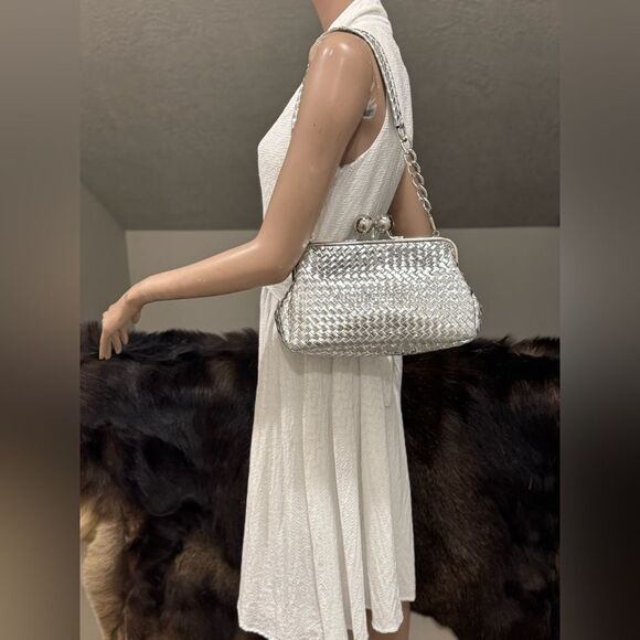 Stunning Silver Woven Leather Handmade Large Ball Kisslock Purse/Multi Use Bag - Picture 4 of 12